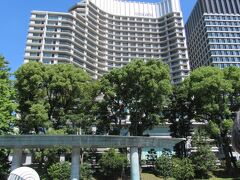 【パレスホテル東京】

眺めるだけ･･･とりあえず客室料だけは調べてみたけど、到底無理です。