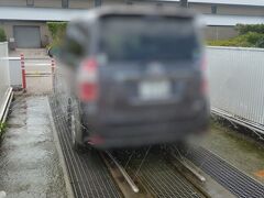 ■道の駅のと千里浜
無料のシャワー施設があります。タイヤおよび車体の下の砂を洗車！