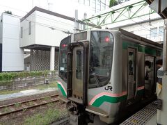 電車も混んでいて写真は無し。6分で仙台駅到着しました。折り返し愛子行きに。