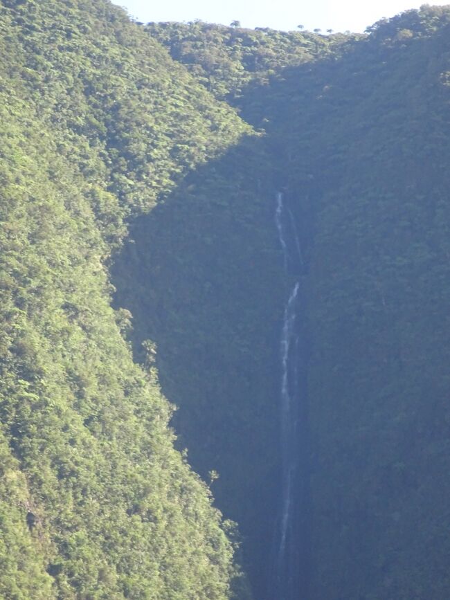 ビベロンの滝（落差２５０ｍ）