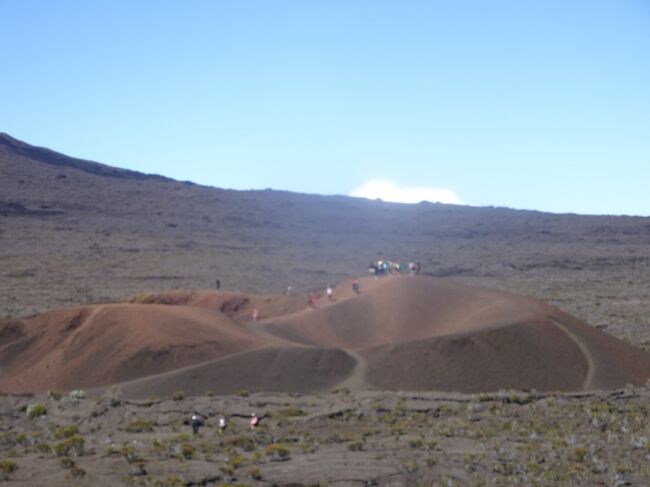 途中よりレオ火山を見ます。