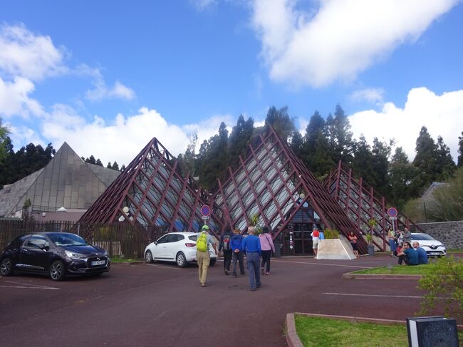 ブルグ・ムラの火山館（アラビカ種より変化したブルボン種のコーヒーをここで買いました。（１００ｇ３３ユーロ（）UCCが開発をしました。（ブルボン・ポワトゥ）