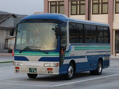 ここで活躍するのが高速路線バス！ここ東城駅と備後落合駅を挟んで反対側に位置する備後庄原駅とを結ぶ備北交通のバスで、これを活用することにより備後落合駅を中心として三次～新見を完乗することができると判明したときは鳥肌が立ちました(笑)

青春18きっぷはもちろん使えないので別途料金は必要ですが、それまでのちんたら動くJRとは違って(おい)高速道路をかっ飛ばすバスにほれ込むのに時間がかからかなかったのは言うまでもありません()

こちらも本数は少ないので事前に時刻表をしっかりと確認を。
乗客がほぼいなかったのが気になるところですが。。。