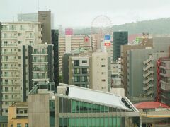 部屋の窓からの眺望です…、

今朝はどんよりとして今にも雨が降りそうなお天気です…、チェックアウトするころには本降りに成って来ました。

＊詳細はクチコミでお願いします