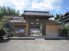 ６３清林寺、山門、真田家ゆかりの寺、真田幸村遺児を慕い白石に移住した真田家家臣により建立したと伝わっているそうです。傑山寺から左側に出て徒歩5分位です。