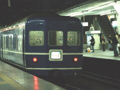 １９９４年１月１５日の新大阪駅。
こちらは、新潟行の特急つるぎ。