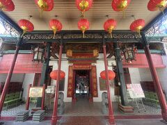 お次は仙師四師宮（Sin Sze Si Ya Temple）へ・・・まずは正面。