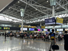 釜山駅に着きました
ここから2泊する東横INN釜山駅1へ向かい荷物預け&WOWPASSを発行します
ホテルはすぐ近くなのですがKTX釜山駅1番出口が分からず構内をウロウロ
ホテル内でのWOWPASS発行にも手間取ってしまい時間をロスしました