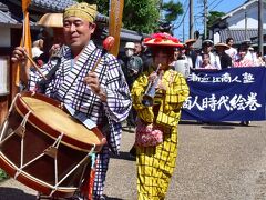 金堂まちなみ保存交流館の前