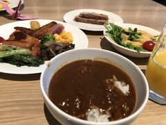 毎日朝からモリモリ食べます。