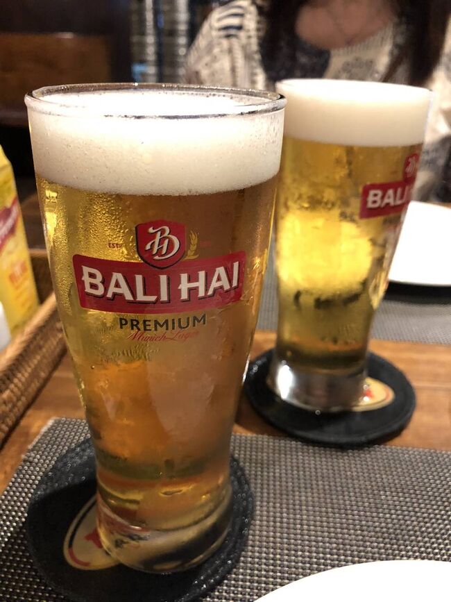 ビンタンvsバリハイの生ビール対決は2対0でビンタン圧勝。