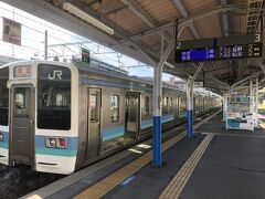 上諏訪駅から松本駅まで移動します。
距離が短いので青春１８きっぷは使わず。