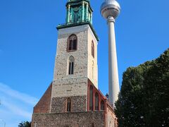 St. Marienkirche（聖マリエン教会）

テレビ塔のすぐ近くに建つ聖マリエン教会は、ベルリンが舞台の森鴎外の小説『舞姫』で豊太郎とエリスが出会った場所と言われています。