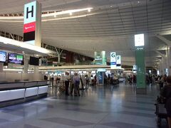 今回の旅の始まりは、羽田空港から。

昨年7月のマルタ以来。いやいや、国内線で8月に函館に行って以来。