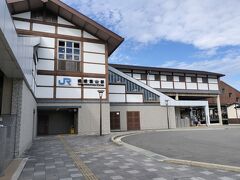 嵯峨嵐山駅に到着。

まずは、渡月橋へ。