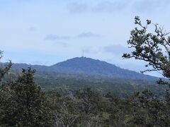 先ほど見えなかった、マウナケア山がみえてきた（標高4,207ｍ）