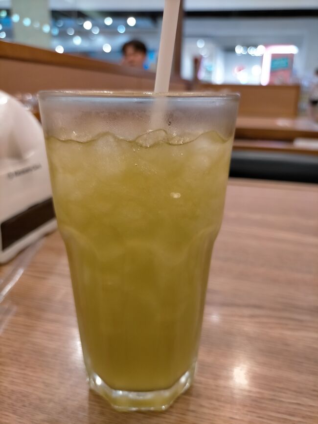 アイス日本茶もお手頃価格で楽しめます。