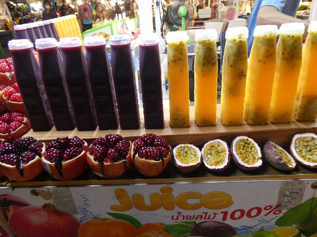 ザクロやパッションフルーツのジュースが美味しい。