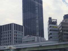 葭屋橋とその上は阪神高速道路