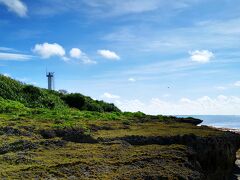 続いては黒島灯台。
とても小さな灯台でしたが周辺の海は素敵。