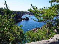 佐渡金山→尖閣湾揚島遊園　L-9.6km
尖閣湾揚島遊園
入館・乗船料:大人1,400円、小人800円