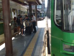本日も朝から超絶満員でしたが、何とか広島駅に着きました。