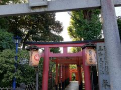上野公園から不忍池に下ろうとしたときに神社発見
五條天神社と花園稲荷神社