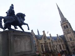 マーケットプレイスに建つ　St.Nicholas church