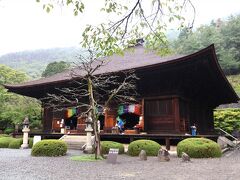 14:25　大善寺本堂（国宝）
厨子の中の薬師如来さま、左手に薬壺の代わりにぶどうをのせていました！
日光・月光さまは見えずらかったのが、残念
横にあったお写真でそのお姿を確認
でも、仏さまからは私を見てもらえたので願いは聞き届けていただけるでしょ（笑）
