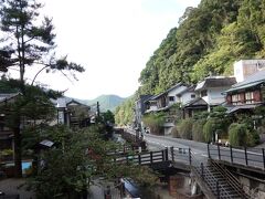 15:04　熊野本宮大社から　バスに乗り　湯の峰温泉へ　　

とても雰囲気のある静かな温泉街です