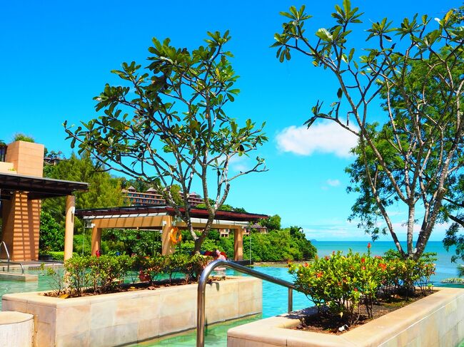 ■□■　８月9日【プーケット3日目】<br />□■□　ウェスティン・スィレイベイ<br />■□■　プレゴ・プール<br /><br />で、食後はプールデッキに戻って<br />ただただ、寝ます…