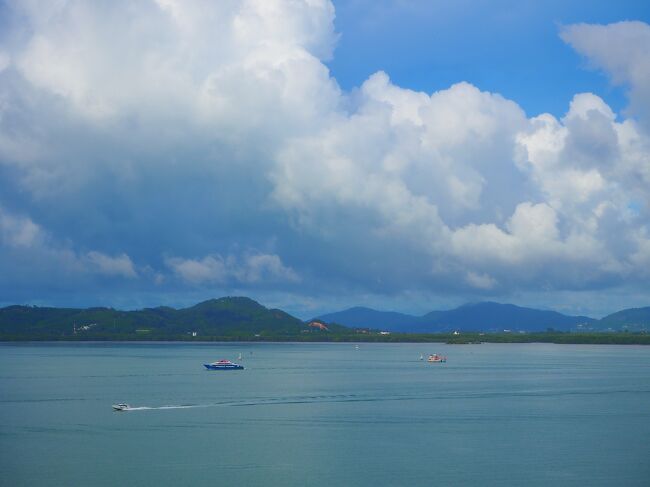 ■□■　８月10日【プーケット4日目】<br />□■□　ウェスティン・スィレイベイ<br />■□■　部屋からの景色<br /><br />オッハ～～＼(^o^)／<br />いい天気でしょ！<br /><br />でも<br />とうとう最終日(T_T)/~~~