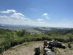 芥川山城から生駒山方面の眺望