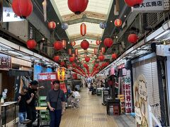 通天閣のお登りを終え、周辺を歩いていると
新世界にたどり着きました
く、串かつでお腹が膨れたままで・・・
飲み歩きたかったです（くやしい）