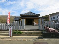 ターミナルの近くにある阿蘇山上神社に参拝します。