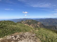 苗場山方面