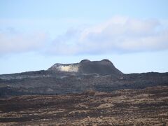 リトリ・フルトゥル火山トレッキング（10:30～15:00） 