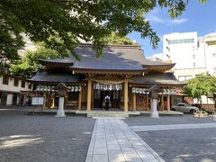 駅前商店街にある徳川家康も祈願に訪れた小梳神社にも立ち寄りお参り。