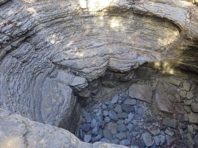 洞窟（別角度）