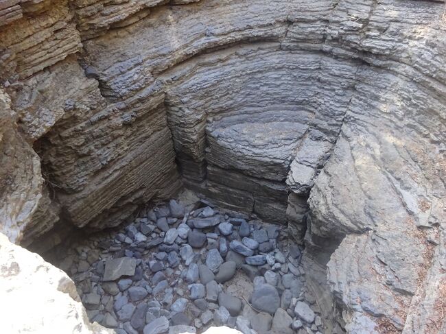 洞窟（別角度）