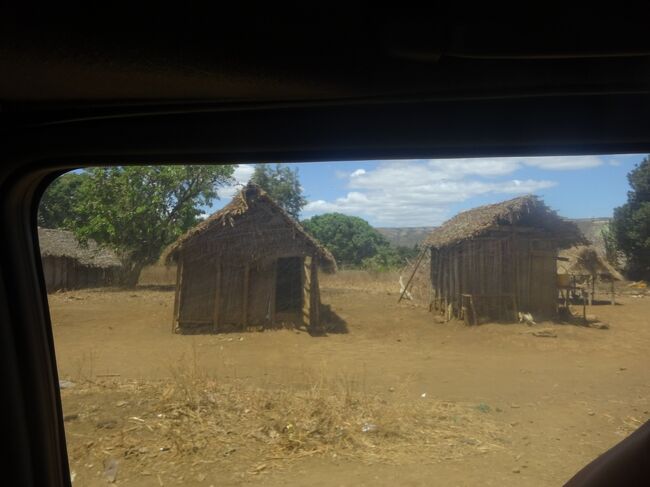 （車窓風景）途中の部落