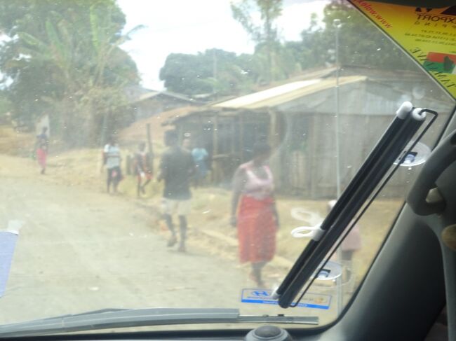 （車窓風景）途中の部落