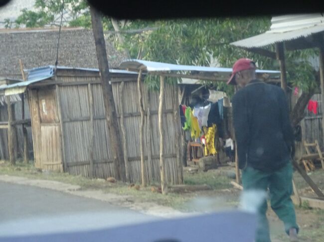 （車窓風景）途中の部落