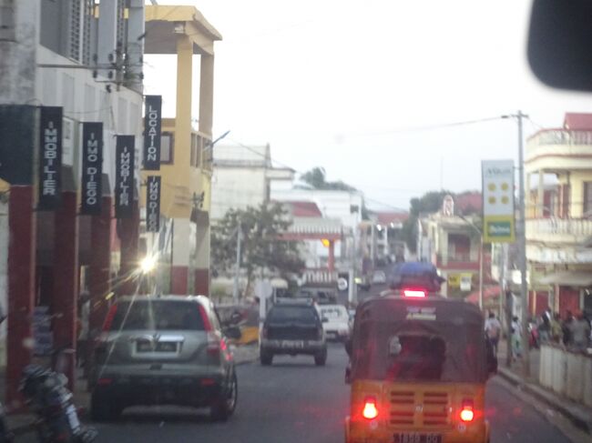 （車窓風景）メインのコルベール通り