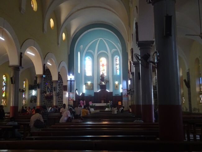 大聖堂（祭壇）ミサが行われていました。（終了後）