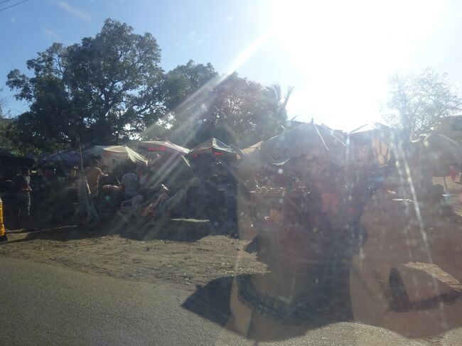 （車窓風景）露店