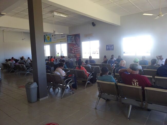 アンツイラナナの空港の待合室