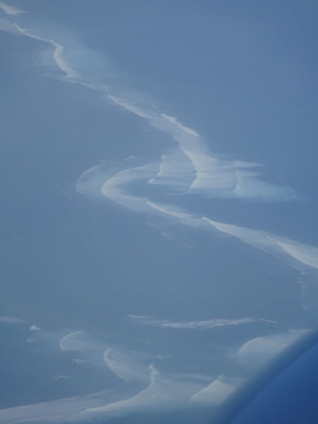 海中の幻の瀑布と思われます。