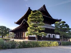 建仁寺。栄西が中国から持ち帰ったお茶の木が植えられたそう。