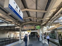 米原では12時00分発の列車は待ってくれず、やむなく12時30分発の大垣ゆきに乗り継ぎます。